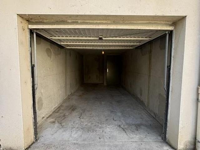 Garage location à Arles, Tarascon