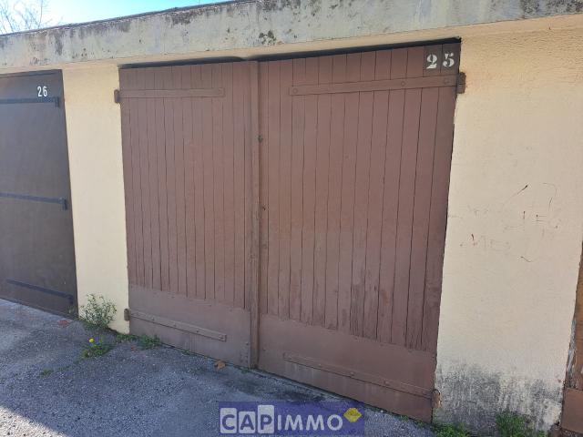 Garage vente à Arrondissement de Toulon, Toulon