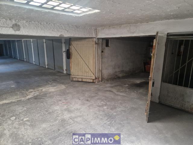 Garage vente à Arrondissement de Toulon, Toulon
