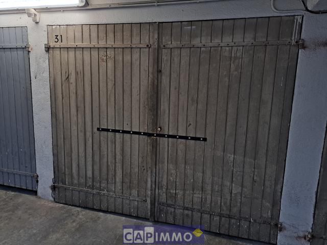 Garage vente à Arrondissement de Toulon, Toulon