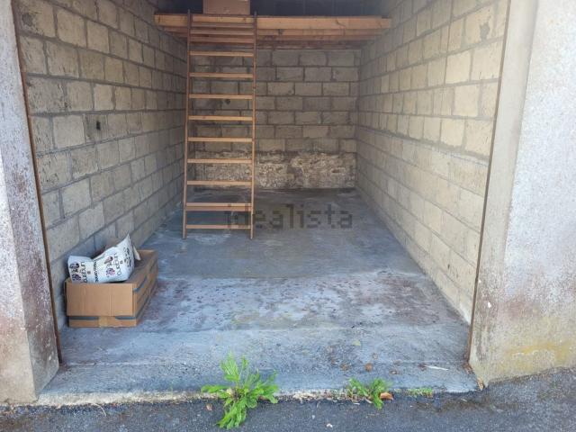 Garage vente à Calmont, Vannes