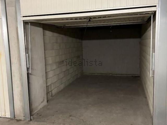 Garage vente à Pré de l'Herpe, Vaulx-en-Velin