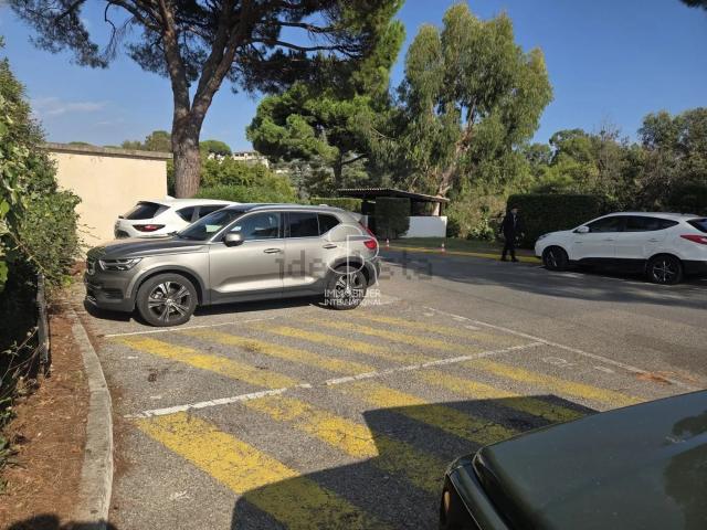 Garage vente à Villeneuve-Loubet, Alpes-Maritimes