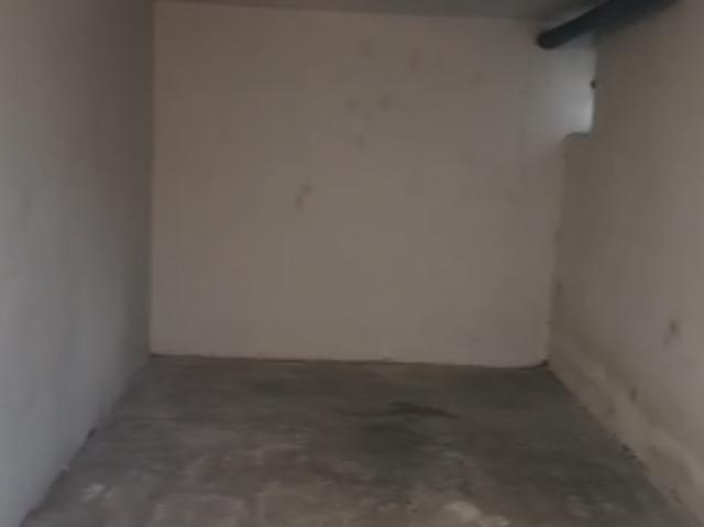 Box in affitto a Pablo, Parma