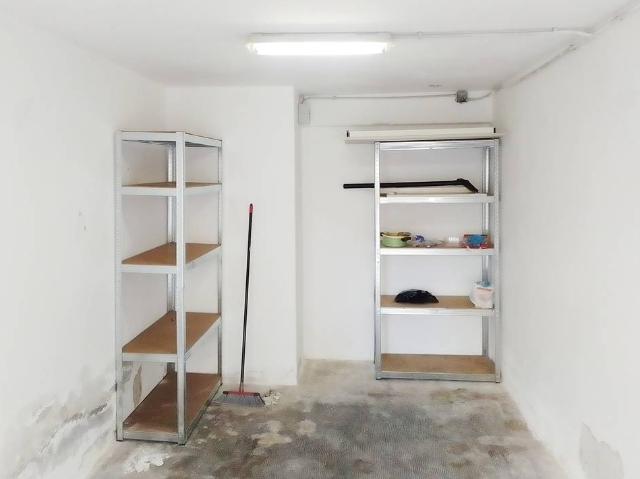 Box in affitto a Albisola Capo, Albisola Superiore