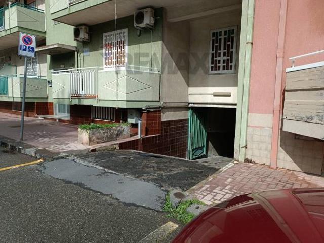 Box in vendita a Aci San Filippo, Aci Catena