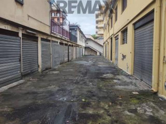 Box in vendita a Acireale, Sicilia