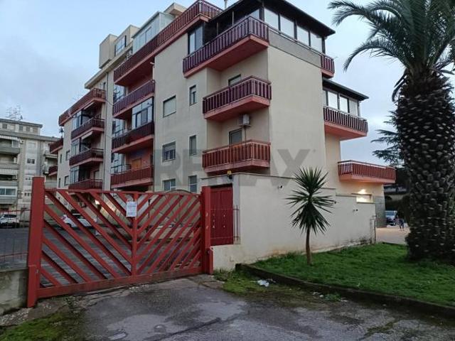 Box in vendita a Caltagirone, Sicilia