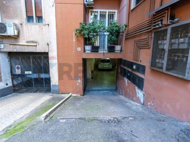 Box in vendita a Borgo-Sanzio, Catania