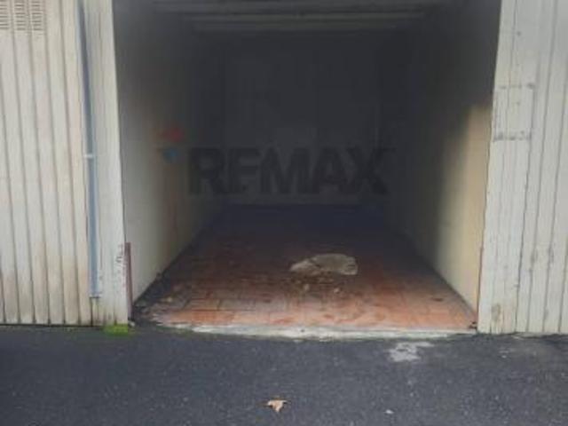 Box in vendita a Borgo-Sanzio, Catania