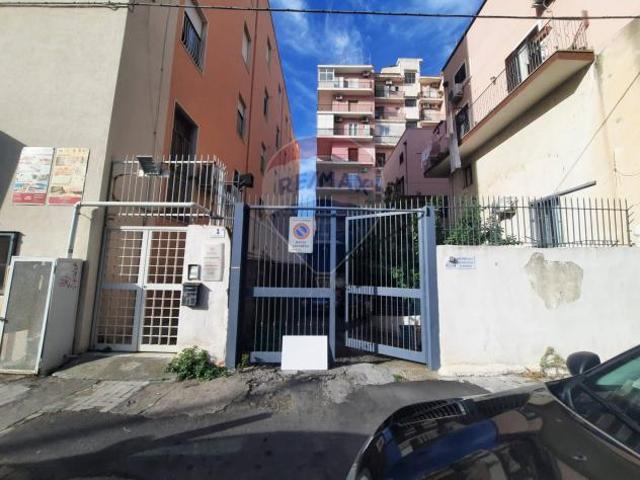 Box in vendita a Centro storico, Catania