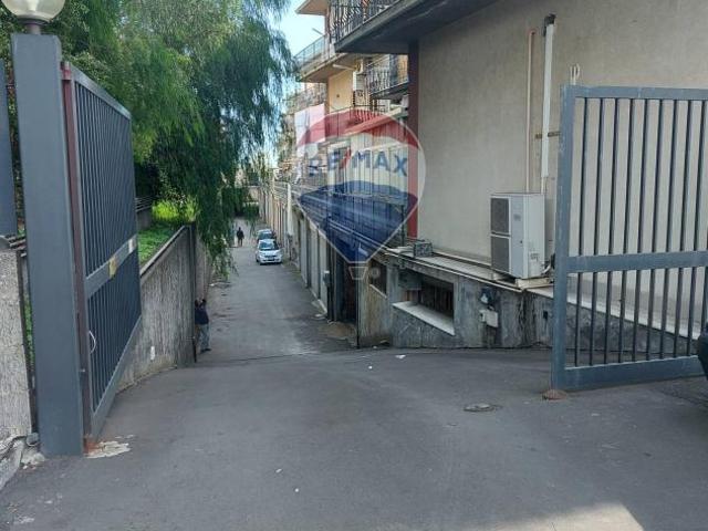 Box in vendita a Piano, Tremestieri Etneo