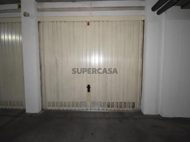 Garagem venda em Entroncamento, Santarém