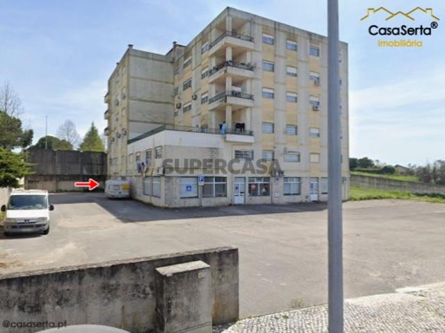 Garagem venda em Pedrógão Grande, Leiria