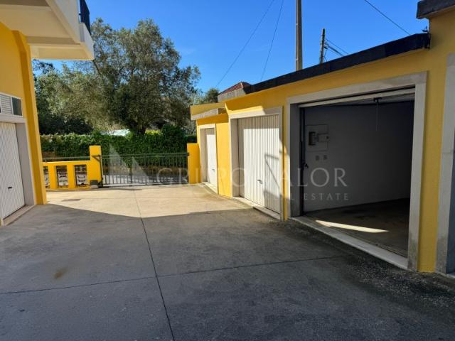Garagem venda em Rio de Mouro Velho, Sintra
