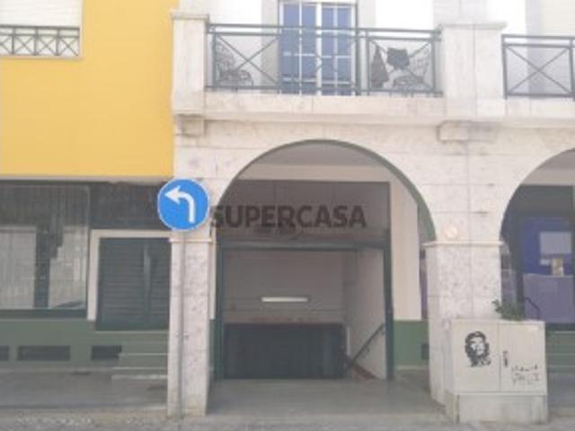 Garagem venda em Vila Real De Santo António, Faro
