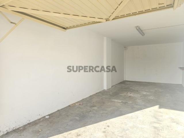 Garagem venda em Faro, Quinta do Eucalipto