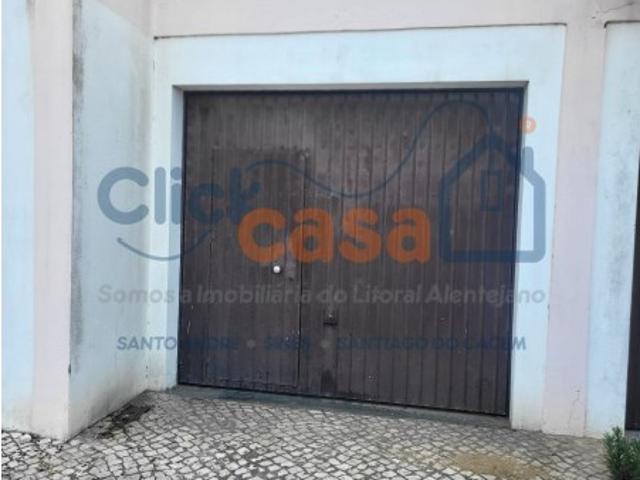 Garagem venda em Sines, Setúbal