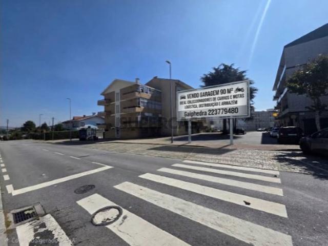 Garagem venda em Valongo, Ermesinde