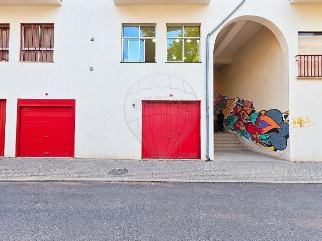 Garagem venda em Mercês, Algueirão-Mem Martins