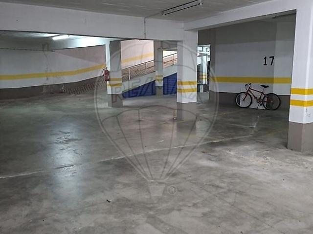Garagem venda em Quinta dos Sonhos, Algueirão-Mem Martins