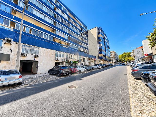Garagem venda em Caranguejais, Almada