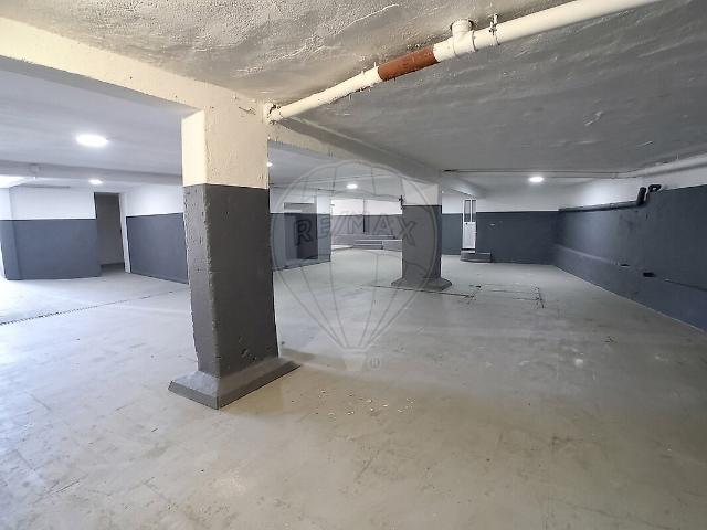 Garagem venda em Pombal, Almada