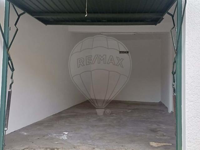 Garagem venda em Arcozelo, Gouveia