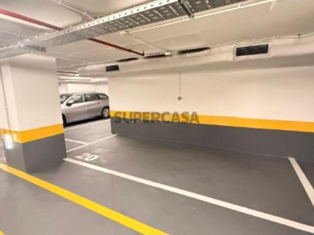 Garagem venda em Lisboa