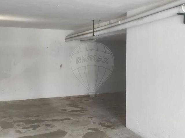 Garagem venda em Cartaxo e Vale da Pinta, Cartaxo