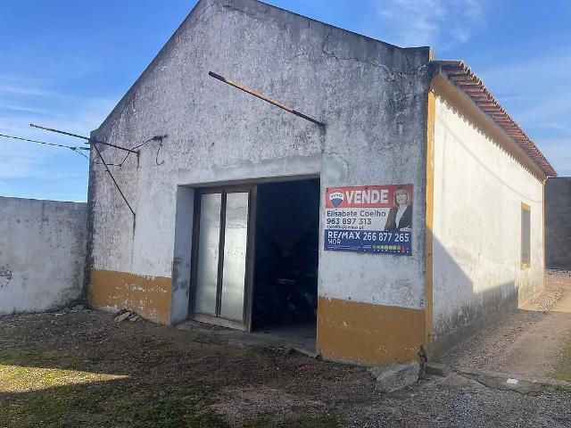 Garagem venda em Silveiras, Montemor-o-Novo