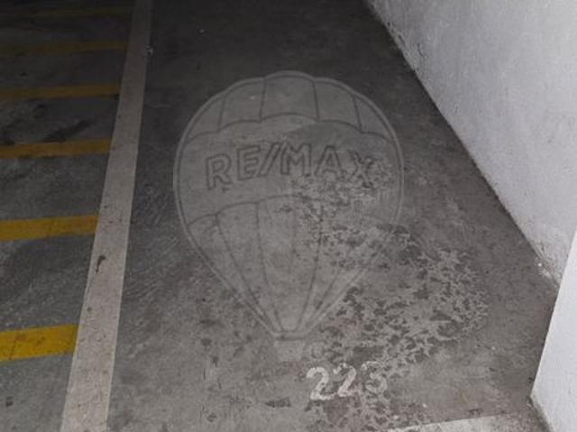 Garagem venda em Évora