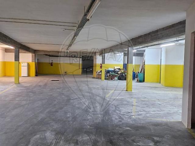Garagem venda em Gondomar, Porto