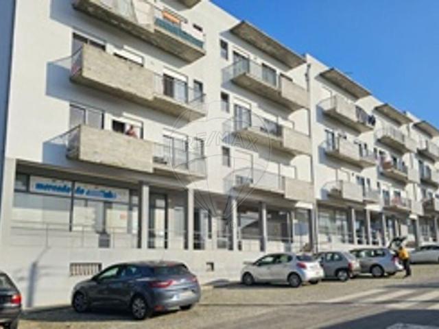 Garagem venda em Lousada, Porto