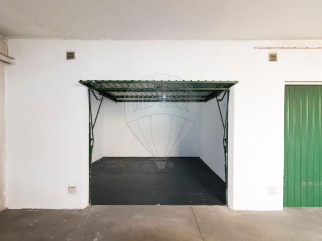 Garagem venda em Palmela, Setúbal