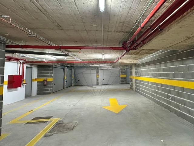 Garagem venda em Bom Retiro, Portimão