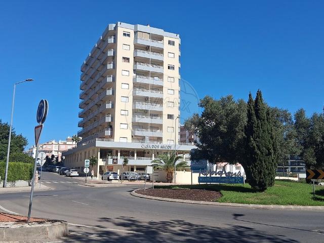 Garagem venda em Três Castelos, Portimão