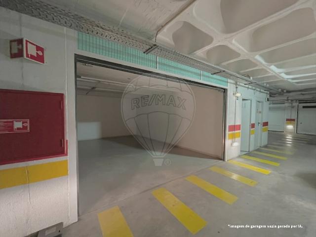 Garagem venda em Póvoa de Santa Iria, Póvoa de Santa Iria e Forte da Casa