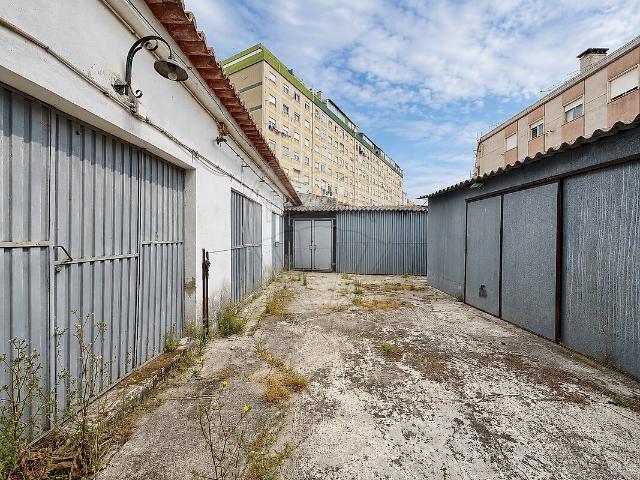 Garagem venda em Camarinha, Setúbal