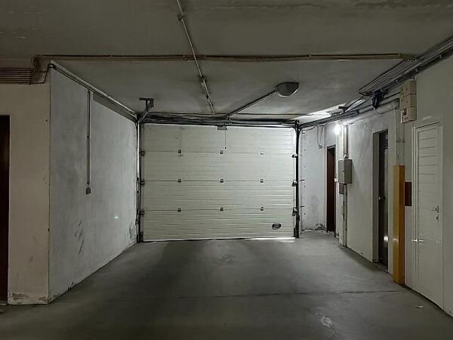 Garagem venda em São Torcato, Guimarães