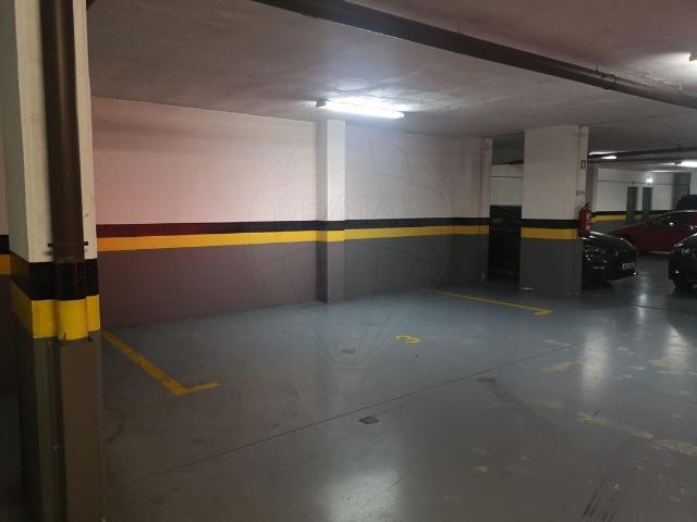 Garagem venda em Bairro de São Gonçalo, Funchal
