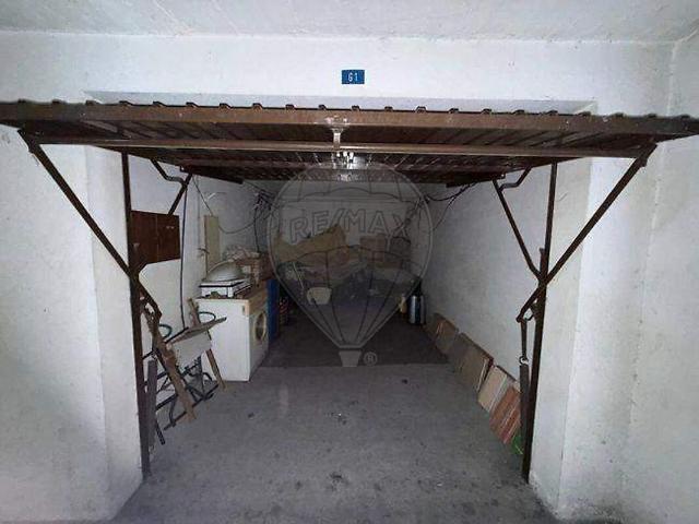 Garagem venda em Amoreiras, Setúbal