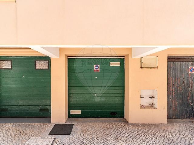 Garagem venda em Tavarede, Figueira da Foz