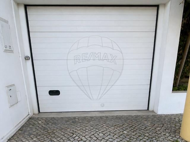 Garagem venda em Tavira (Santa Maria e Santiago), Tavira