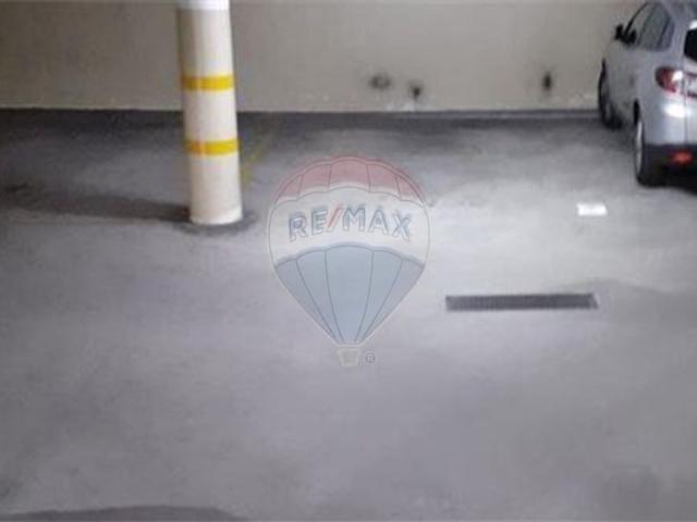 Garagem venda em Valongo, Porto