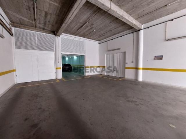 Garagem venda em Oeiras, Núcleo Urbano Histórico de Algés