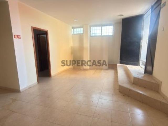 Garagem venda em Bairro da Bela Vista, Almada