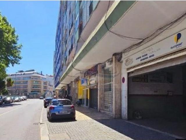 Garagem venda em Amadora, Lisboa