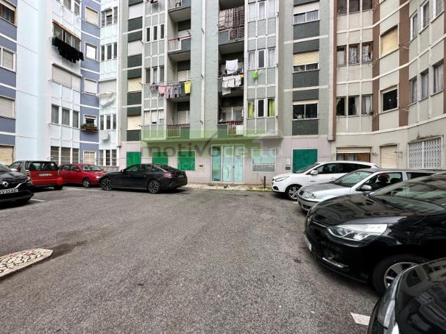 Garagem venda em Sintra, Lisboa