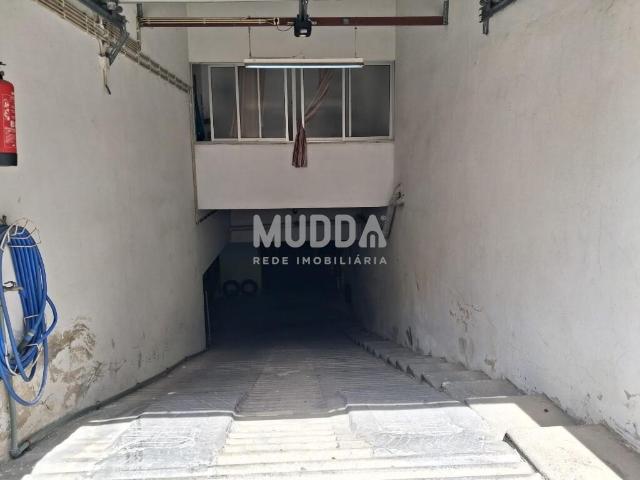 Garagem venda em Nossa Senhora do Pópulo, Caldas Da Rainha